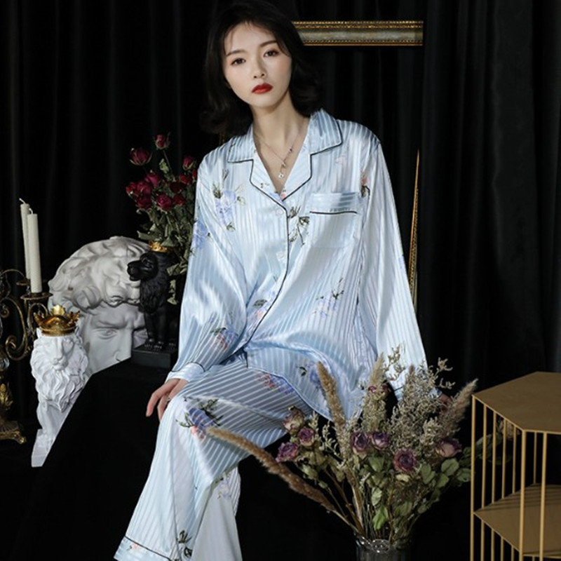 High-grade silk satin sleepwear set long sleeve long pant two piece pajamas women print spring autumn ladies pijama home suit, Blue
High-grade silk satin sleepwear set long sleeve long pant two piece pajamas women print spring autumn ladies pijama home suit, Blue