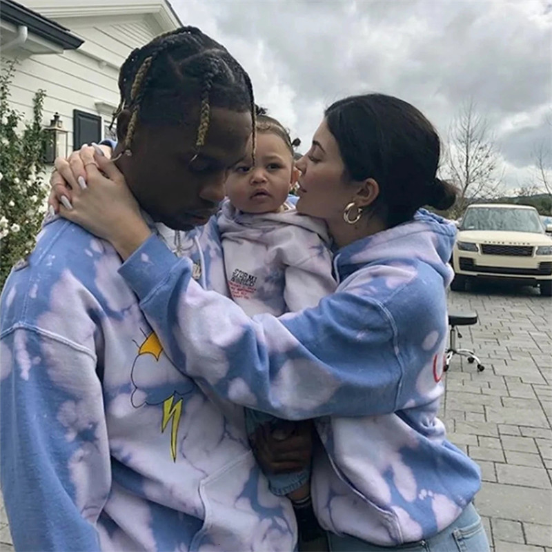 ASTROWORLD Hoodie Tie Dyeing Travis Scott Tour Astronaut Logo ASTROWORLD Hoodies 2019 Men Women Pullover Sweatshirts CJ191206
ASTROWORLD Hoodie Tie Dyeing Travis Scott Tour Astronaut Logo ASTROWORLD Hoodies 2019 Men Women Pullover Sweatshirts CJ191206