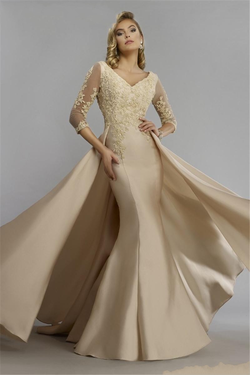 2019 Navy Blue Modern Mother Of The Bride Dresses V Neck Lace Appliques Overskirt Plus Size Wedding Guest Dress Mermaid Evening Party Gowns