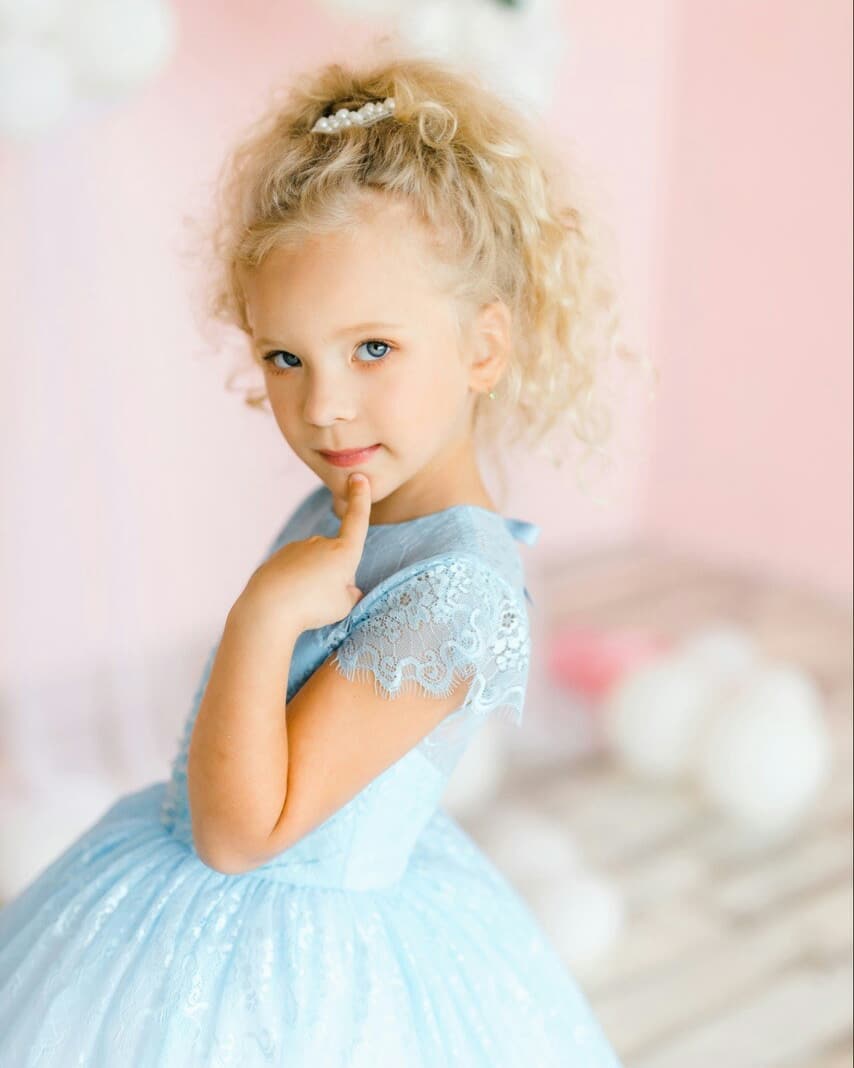 Lace Beaded Cheap Flower Girl Dresses Crew Ball Gown Little Girl Wedding Dresses Cheap Communion Pageant Dresses Gowns F221