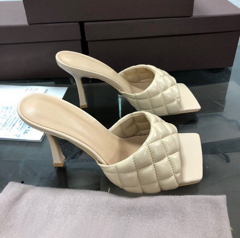 New women brand high heels sandals,designer waves genuine leather slippers summer beach sandals bridal dress wedding shoes plus size 35-42, Black
New women brand high heels sandals,designer waves genuine leather slippers summer beach sandals bridal dress wedding shoes plus size 35-42, Black
