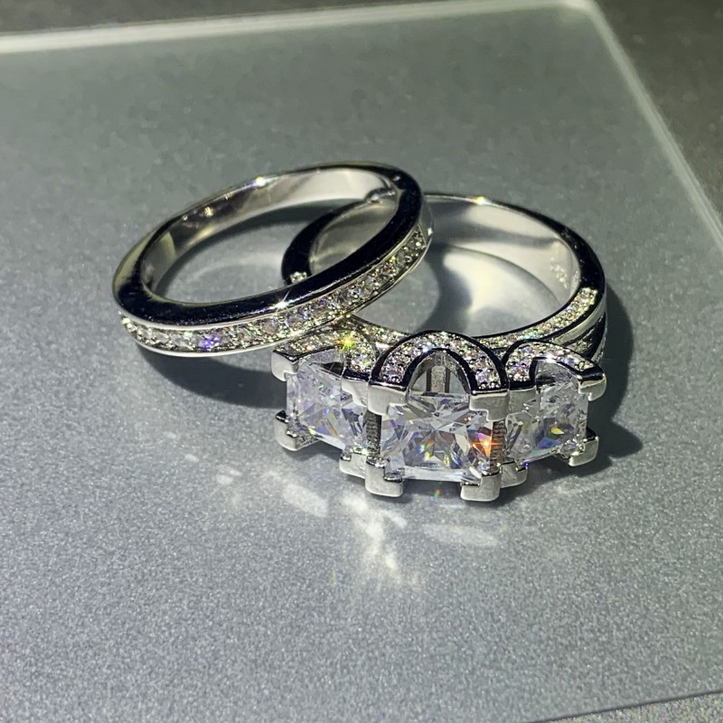 New Luxury Jewelry 925 Sterling Silver Three Stone Princess Cut White Topaz CZ Diamond Gemstones Women Wedding Party Bridal Ring Set Gift