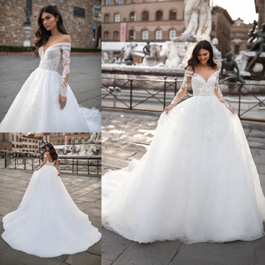 Backless Fabulous Lace Wedding Dresses Sheer Off The Shoulder Long Sleeves Bridal Gowns Appliqued A Line Sweep Train Robe De Marie