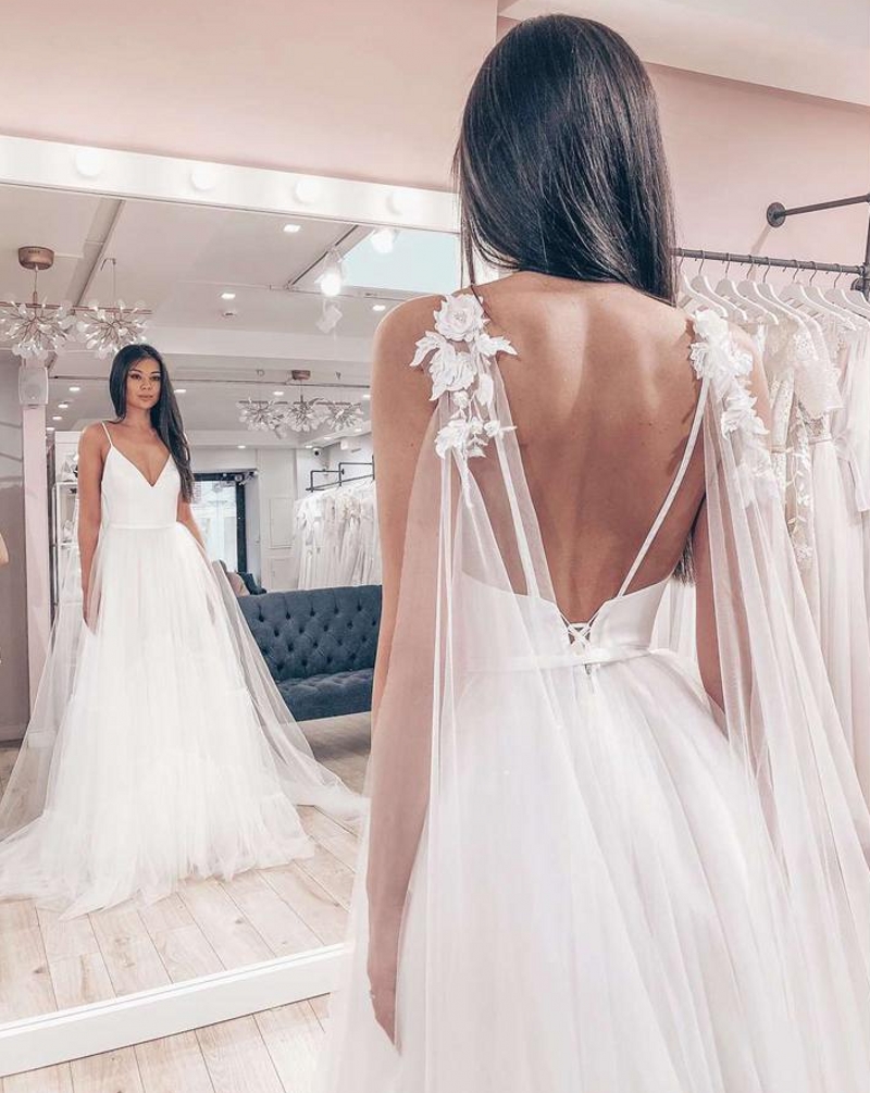 Sexy Spaghetti Straps Tulle Skirt Top Satin Vestido De Novia Sleeveless V-neck Appliques Boho Backless 2020 Wedding Dress Bride Dress
