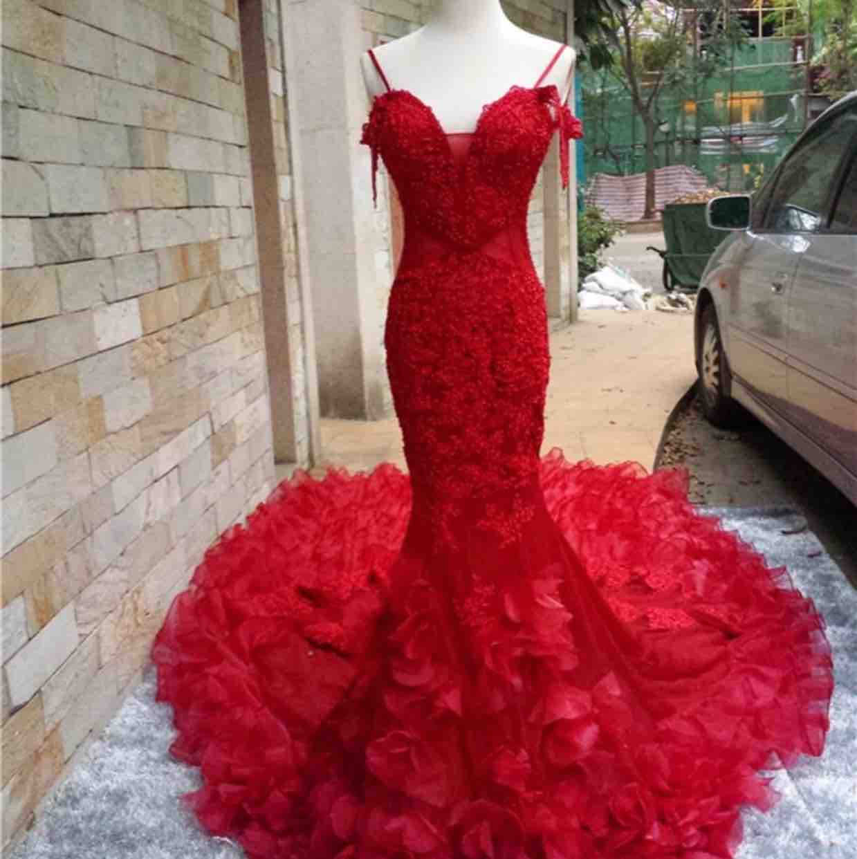 Red Evening Dresses Spaghetti Lace Appliques Pearls Tassel ral wers Gorgeous Prom Dress Custom Made Formal Party Gowns