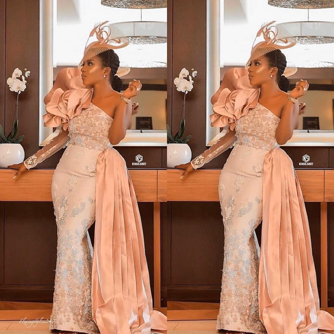 2020 Arabic Aso Ebi Lace Beaded Sexy Evening Dresses One Shoulder Mermaid Prom Dresses Cheap Formal Party Second Reception Gonws ZJ235, Purple
2020 Arabic Aso Ebi Lace Beaded Sexy Evening Dresses One Shoulder Mermaid Prom Dresses Cheap Formal Party Second Reception Gonws ZJ235, Purple