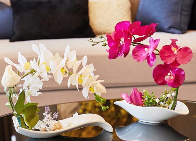 10Pcs/lot Lifelike Artificial Butterfly Orchid flower Silk Phalaenopsis Wedding Home DIY Decoration Fake Flowers free shipping