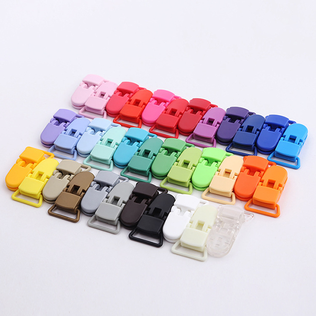 Colored Plastic Suspender Soother Pacifier Holder Dummy Clips 20mm with Gripping Teeth for Infant Baby DIY Accessories
