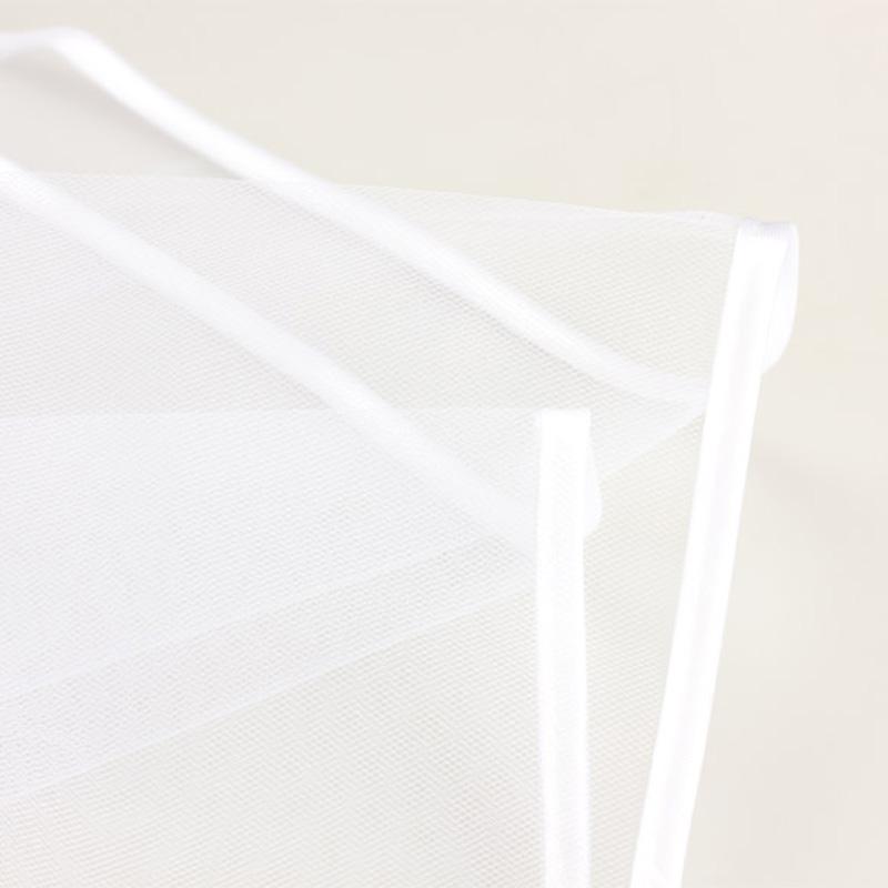 Charming Dual Shade Tulle Wedding Veil Timeless White & Beige Two-Layered Headpiece with Ornate Edging for Bridesmaids & Groomsmen