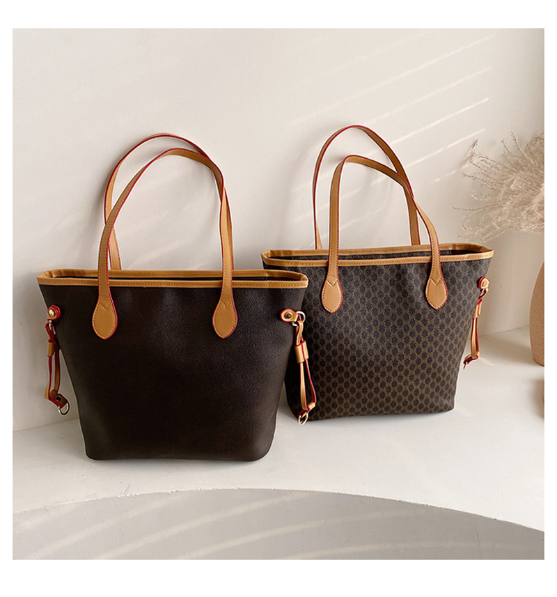 New listing luxury ladies handbag large capacity high quality pu brown wild fashion shoulder bag retro casual bag, Light brown
New listing luxury ladies handbag large capacity high quality pu brown wild fashion shoulder bag retro casual bag, Light brown