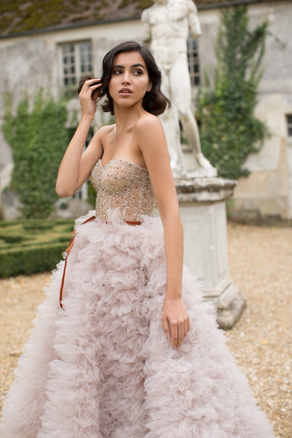 Hot Sell Ball Gown Sophiecouture Prom Dresse Strapless Sleeveless Tulle Beads Crystal Tiers Party Dress Sweep Train robes de soirée