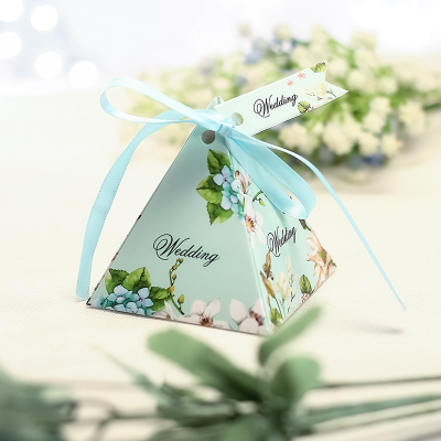 50pcs/lot Light Blue/Pink/Purple Flower Garland Wedding Candy Box With Ribbon Card DIY Special Candy Gift Box Party Supplies
50pcs/lot Light Blue/Pink/Purple Flower Garland Wedding Candy Box With Ribbon Card DIY Special Candy Gift Box Party Supplies