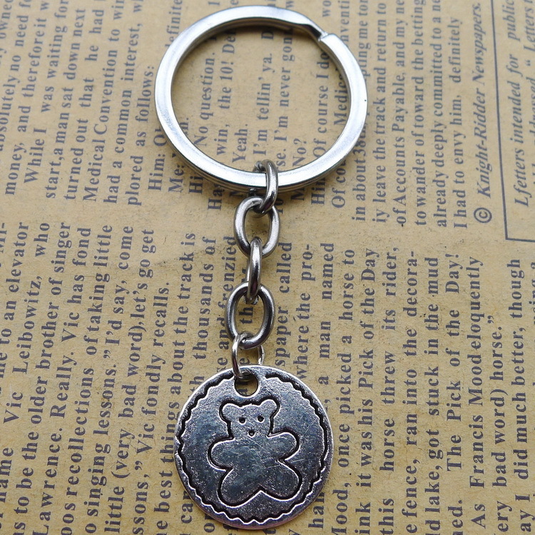 Alloy Little Bear Piece Key Buckle Lobster Pendant Buckle Ancient Silver Ornaments Parts
Alloy Little Bear Piece Key Buckle Lobster Pendant Buckle Ancient Silver Ornaments Parts
