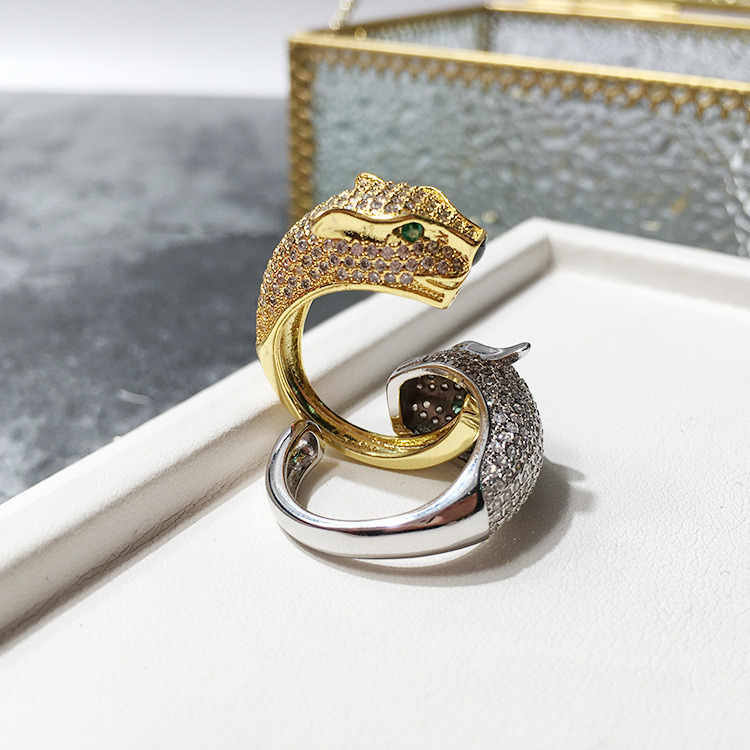 Hot Sale Fashion Lady Brass Full Diamond Leopard Panther Wedding Engagement 18K Gold Plated Open Rings 2 Color
Hot Sale Fashion Lady Brass Full Diamond Leopard Panther Wedding Engagement 18K Gold Plated Open Rings 2 Color