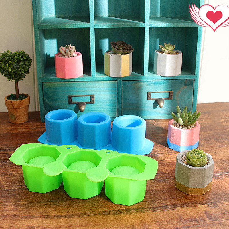 FREE Shipping3 Holes Round Geometric Polygonal Concrete Flower Pot Vase Mold Cactus Cement Molds Silicone DIY Aromatherapy Candle Decoration
FREE Shipping3 Holes Round Geometric Polygonal Concrete Flower Pot Vase Mold Cactus Cement Molds Silicone DIY Aromatherapy Candle Decoration
