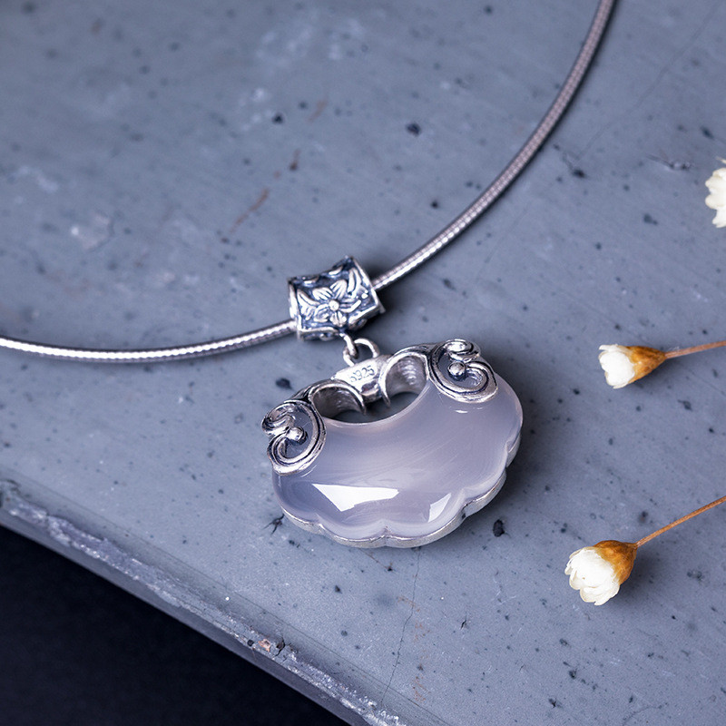 925 Sterling Silver Silver Natural Chalcedony Pendant Necklace New Thai Silver Double Fish Necklace & Pendant Snake Collar Collarbone Chain
925 Sterling Silver Silver Natural Chalcedony Pendant Necklace New Thai Silver Double Fish Necklace & Pendant Snake Collar Collarbone Chain