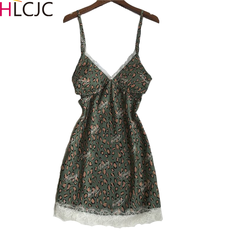 Women's Sexy Leopard Lingerie Silk Nightgown Summer Dress Lace Night Dress Sleepwear Nightie Satin Homewear Chest Pad Nightwear, As picture
Women's Sexy Leopard Lingerie Silk Nightgown Summer Dress Lace Night Dress Sleepwear Nightie Satin Homewear Chest Pad Nightwear, As picture