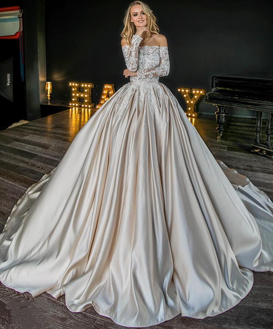 Off the Shoulder Ball Gown Wedding Dresses 2020 Puffy Bride Dress Bridal Gowns Long Bride Formal Gown, Ivory
Off the Shoulder Ball Gown Wedding Dresses 2020 Puffy Bride Dress Bridal Gowns Long Bride Formal Gown, Ivory