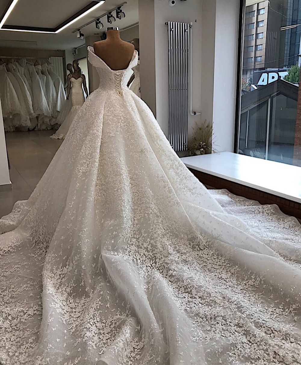 robe de mariee luxury customized appliques beading vintage wedding dresses off shoulder lace up wedding gowns chapel train dress