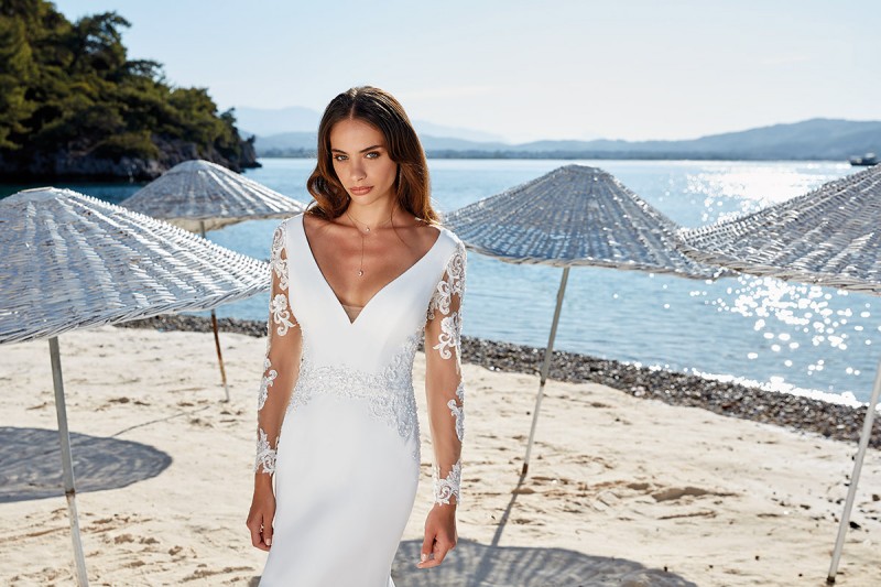 Eddy K 2019 Mermaid Wedding Dresses Long Sleeve V Neck Lace Appliqued Satin Bridal Gowns Country Bohemian Boho Beach Wedding Dress