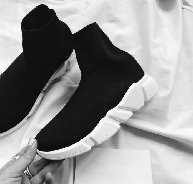 2020 New Paris Speed Running Shoes Knit Sock Boots Luxury Designer Mens Womens Sneakers fly Sports High Top Stretch Mesh Casual Shoe
2020 New Paris Speed Running Shoes Knit Sock Boots Luxury Designer Mens Womens Sneakers fly Sports High Top Stretch Mesh Casual Shoe
