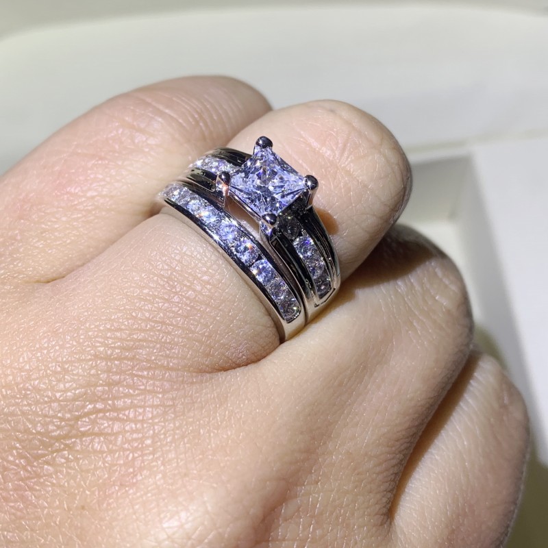 Victoria Top Selling Couple Rings Vintage Jewelry 925 Sterling Silver Princess Cut White Sapphire CZ Diamond Women Wedding Bridal Ring Set