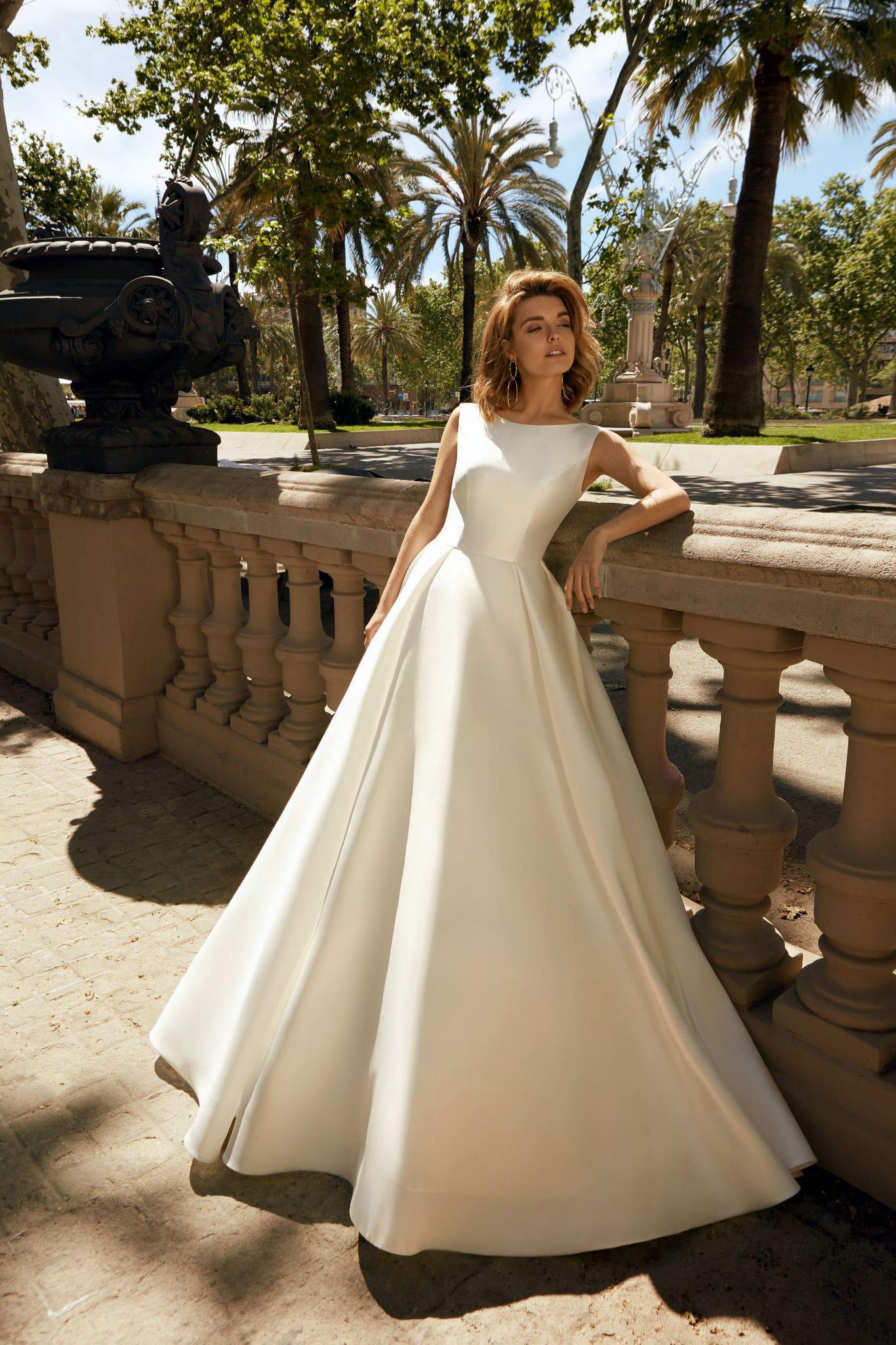 Simple Satin Wedding Dresses Bridal Gowns Jewel Neck Sexy Backless A Line Plus Size Robe De Mariee Custom Made Cheap Wedding Gowns