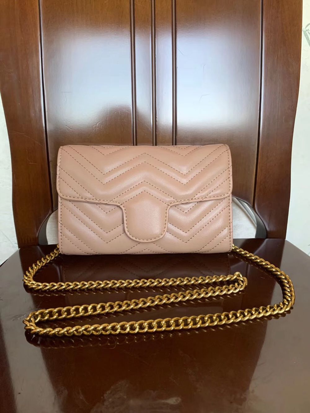 High Quality women Pu Leather Fashion Small Gold Chain Bag Cross body Pure Color Handbag Shoulder Messenger Bags 21cm*5cm*14cm Cross Body #8, Red
High Quality women Pu Leather Fashion Small Gold Chain Bag Cross body Pure Color Handbag Shoulder Messenger Bags 21cm*5cm*14cm Cross Body #8, Red