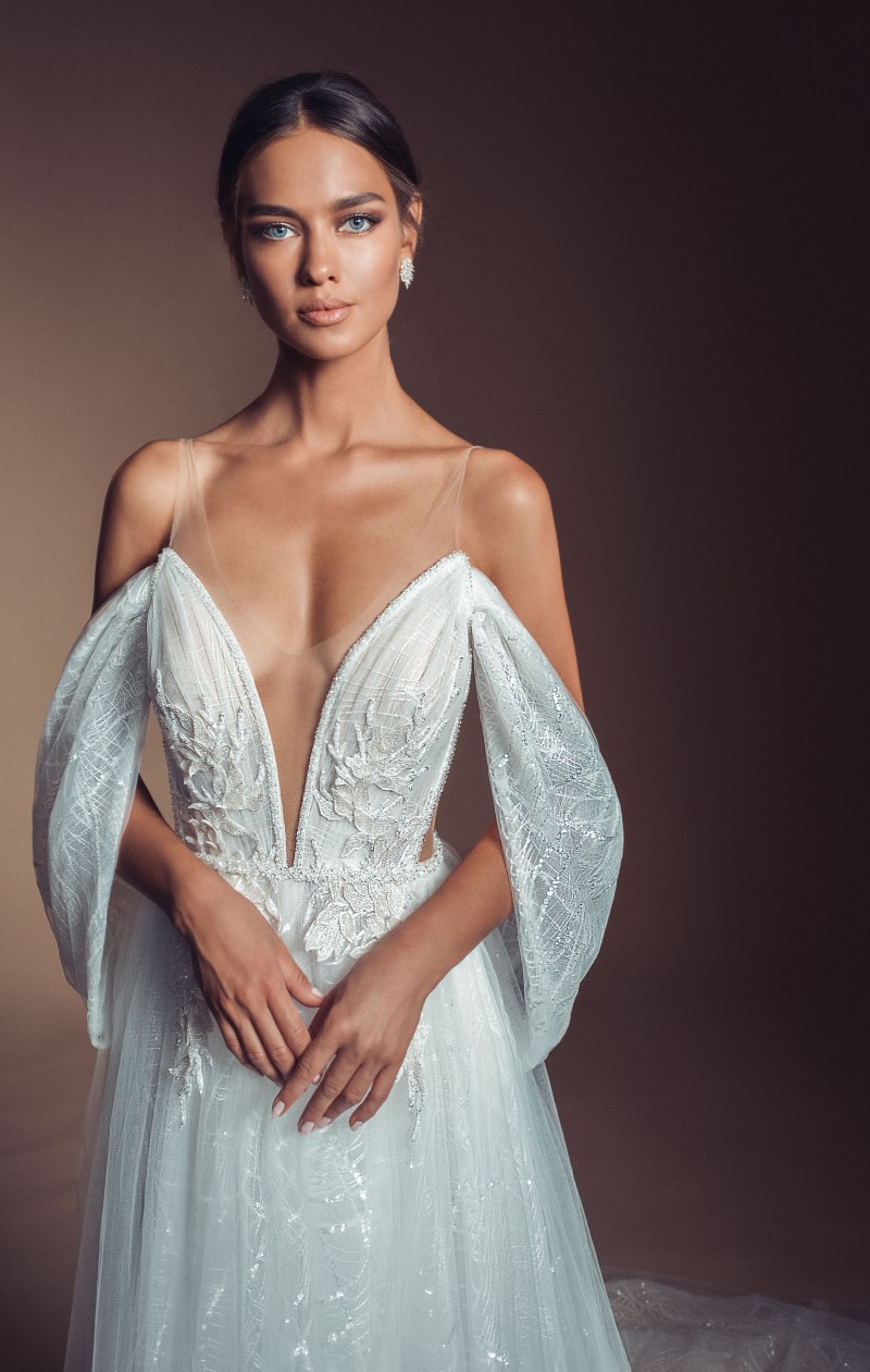 Elihav Sasson A Line Wedding Dresses V Neck Backless Bridal Gown Sweep Train Lace Princess Boho Wedding Dress Cheap