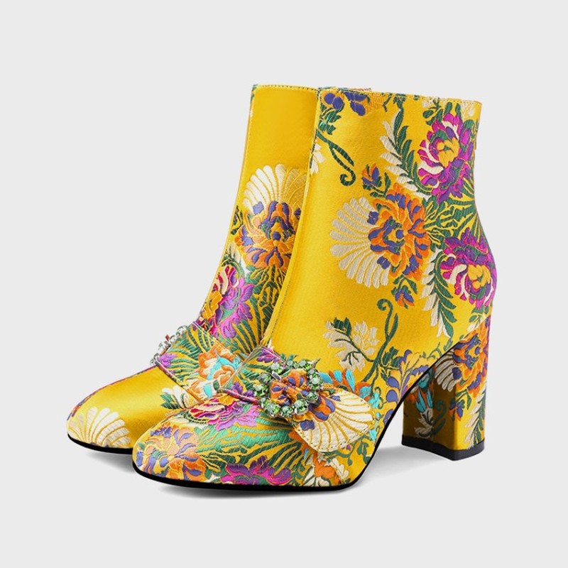 US4-11 Womens embroidery Floral Silk Ankle Boots Belt Buckle Rhinestones Side Zip Block High Heel Real Leather Shoes Plus Size, Black
US4-11 Womens embroidery Floral Silk Ankle Boots Belt Buckle Rhinestones Side Zip Block High Heel Real Leather Shoes Plus Size, Black