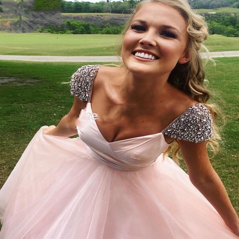 Pink 2020 Prom Dresses V-Neck Cap Sleeve Beaded Tulle Long Evening Gown Princess Prom Dress vestidos de fiesta, Dark green
Pink 2020 Prom Dresses V-Neck Cap Sleeve Beaded Tulle Long Evening Gown Princess Prom Dress vestidos de fiesta, Dark green