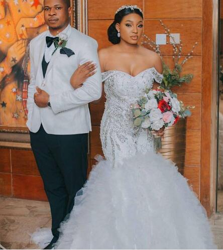 Arabic Aso Ebi Plus Size Mermaid Wedding Dresses 2020 Luxury Crystal Beaded Ruffles Chapel Train African Garden Wedding Gown vestidos, Black
Arabic Aso Ebi Plus Size Mermaid Wedding Dresses 2020 Luxury Crystal Beaded Ruffles Chapel Train African Garden Wedding Gown vestidos, Black