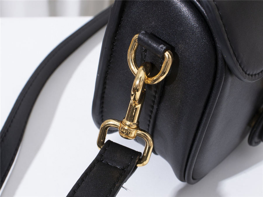 New 2021 Letter Fashion Handbag Waist Lady Black Blue Bag Saddle Bags Girl Women's Messenger Embroidered Shoulder Purad, Red;black
New 2021 Letter Fashion Handbag Waist Lady Black Blue Bag Saddle Bags Girl Women's Messenger Embroidered Shoulder Purad, Red;black