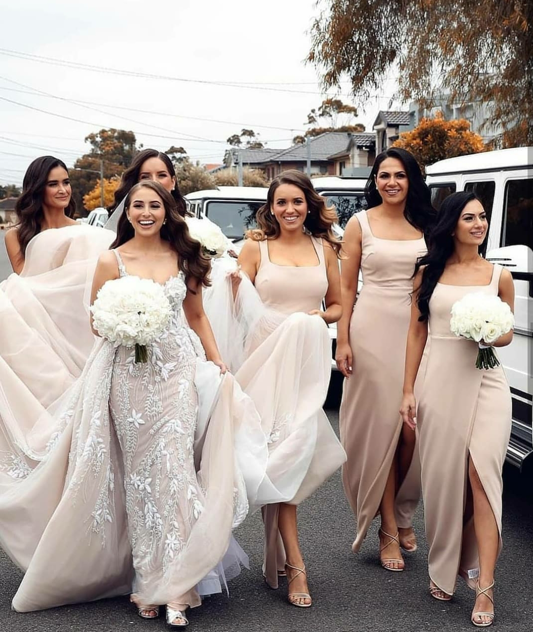 2020 Spaghetti Mermaid Wedding Dresses with Detachable Train Lace Appliques Fish Bone Top robes de mariée Backless Sexy Bridal Wedding Gowns
