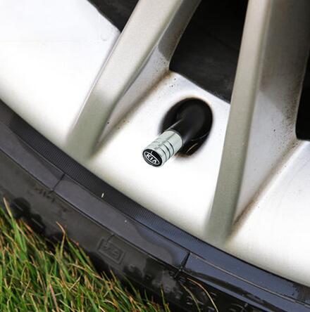 4pcs Car Stickers Badge Wheel Tire Valve Cap Tyre Dust Cap For KIA K2 K3 K5 Sorento Sportage R Rio Soul cap car styling Auto Accessories