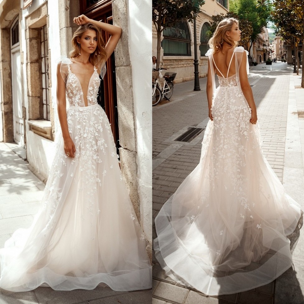 Beaded Stunning Lace Wedding Dresses Appliqued Deep V Neck Bridal Gowns A E Sweep Train Tulle Robe De Marie