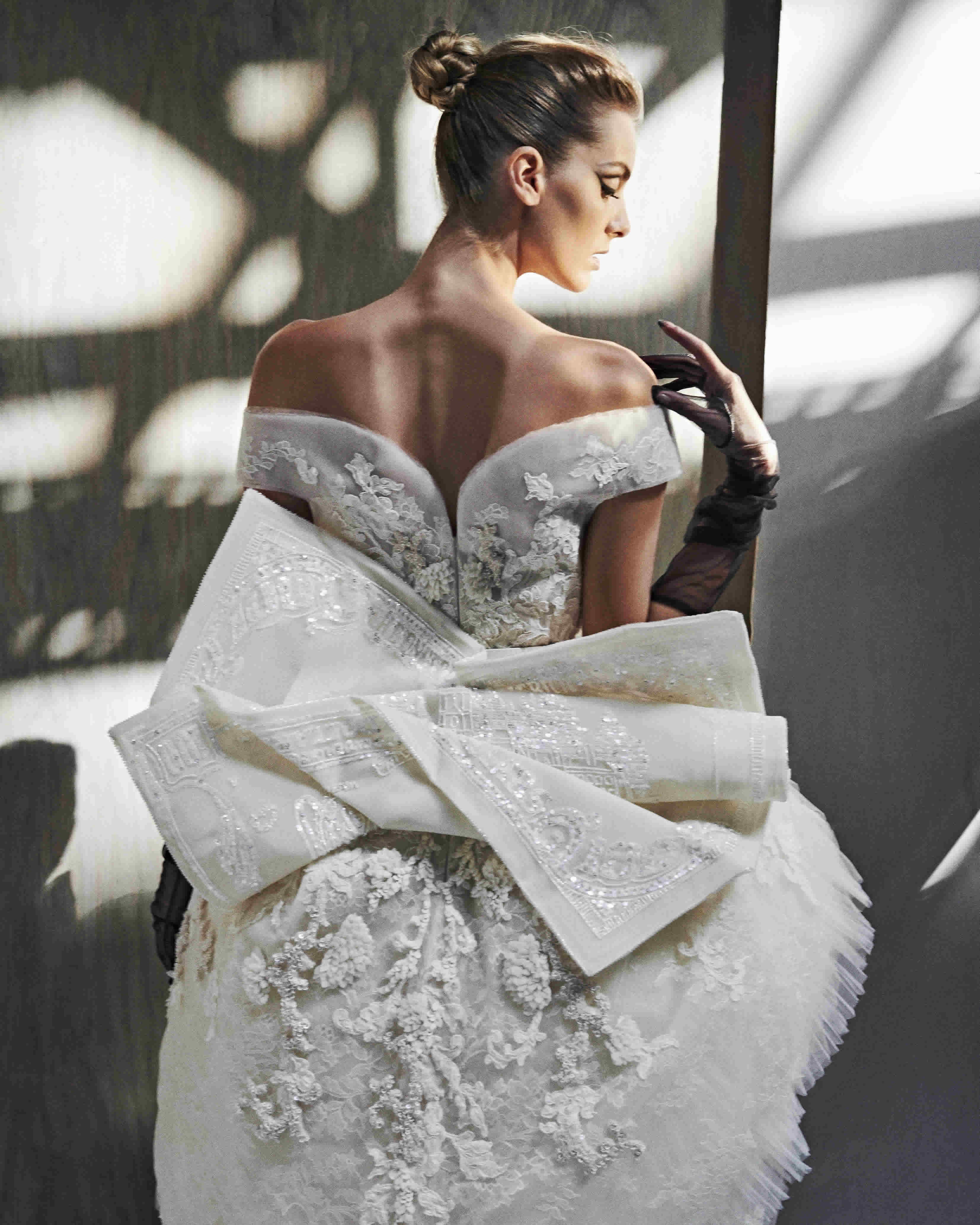 2020 Designer Cocktail Party Dresses Off The Shoulder Lace Floral Embroidery High Low Prom Dress Party Wear Floor Length Evening Gowns