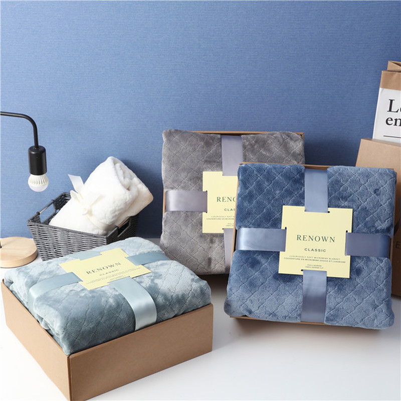 Super Warm Soft Flannel Blanket Aircraft Sofa For Office Plush Throw Blankets Portable Car Travel Gift Plaid Blanket Bedding
Super Warm Soft Flannel Blanket Aircraft Sofa For Office Plush Throw Blankets Portable Car Travel Gift Plaid Blanket Bedding