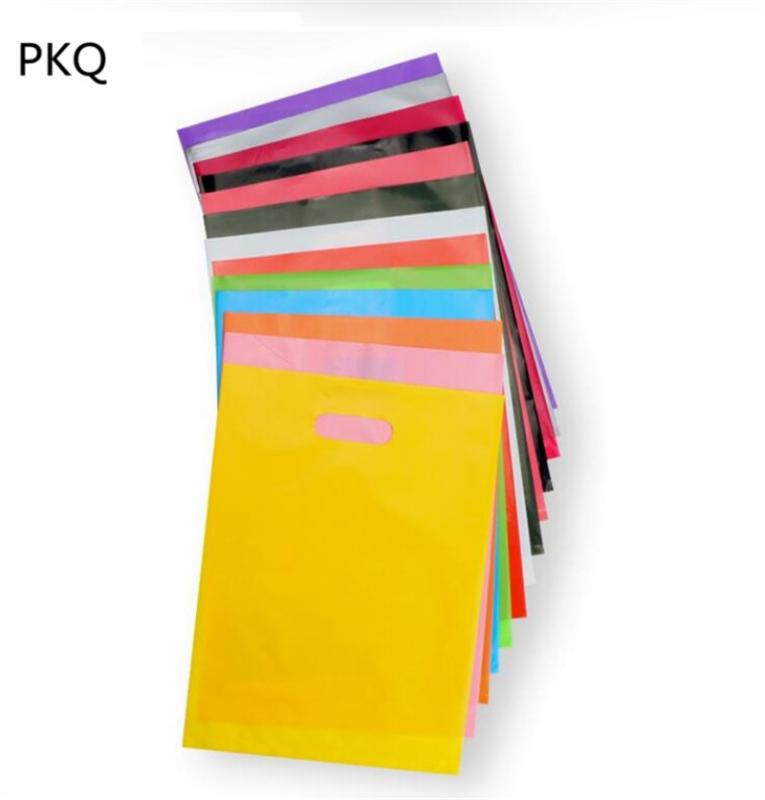 yellow plastic gift bags with handle garment packaging bag plastic shopping bag with custom logo print
yellow plastic gift bags with handle garment packaging bag plastic shopping bag with custom logo print
