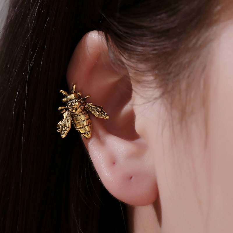 Yobest Vintage Bird Bee Leaf Ear Cuff Non Pierced Clip Earrings for Women Punk Small Carved Rose U Shape Earrings, Silver
Yobest Vintage Bird Bee Leaf Ear Cuff Non Pierced Clip Earrings for Women Punk Small Carved Rose U Shape Earrings, Silver