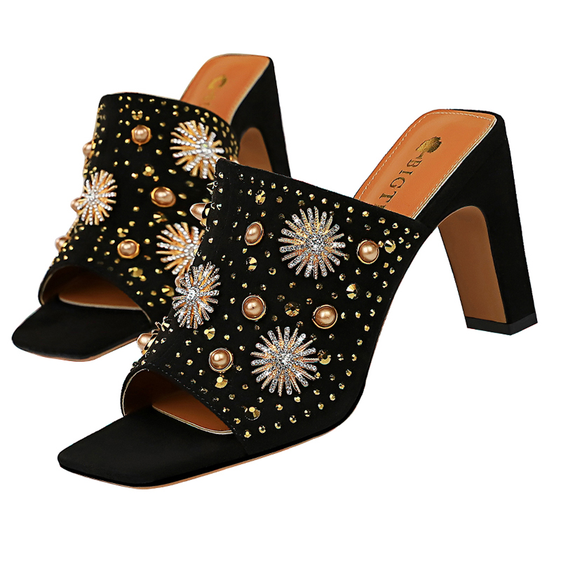 2020 Women 8.5cm High Heels Mules Slides Lady Thick Block Heels Crystal Slippers Summer Peep Toe Platform Rivets Sandals Shoes, Black
2020 Women 8.5cm High Heels Mules Slides Lady Thick Block Heels Crystal Slippers Summer Peep Toe Platform Rivets Sandals Shoes, Black