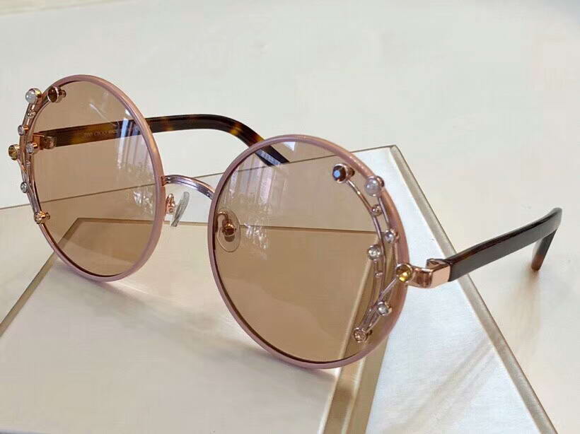 Gema Nude Metal Round Sunglasses Pink Mirror Lens Sun Glasses Women Designer Sunglasses Brand New with box, White;black
Gema Nude Metal Round Sunglasses Pink Mirror Lens Sun Glasses Women Designer Sunglasses Brand New with box, White;black