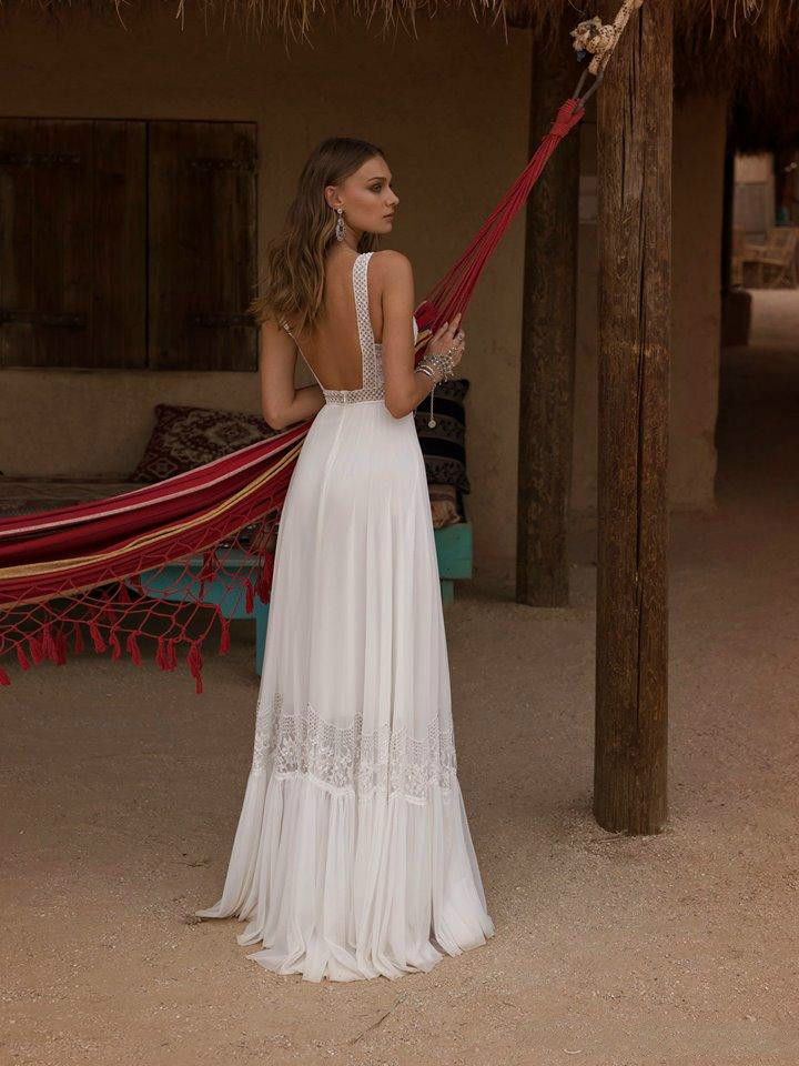 2019 Asaf Dadush Boho Wedding Dresses V Neck Appliqued Beaded A Line Beach Wedding Dress Custom Made Backless Plus Size Bridal Gowns