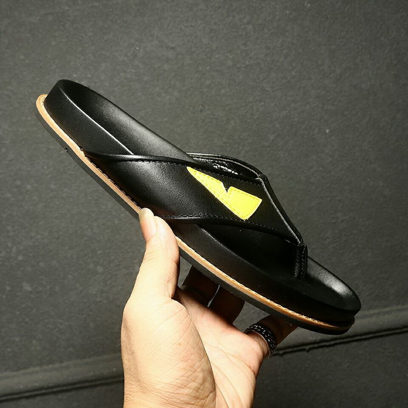 New Arrivals 2019 men black genuine leather with yellow eyes summer sandals shoes brand designer men flip flop slippers 38-46 free shipping
New Arrivals 2019 men black genuine leather with yellow eyes summer sandals shoes brand designer men flip flop slippers 38-46 free shipping