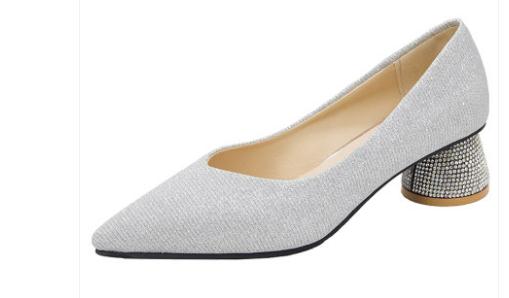 2020 Women's shoes in Spring and Autumn with New style Middle heel Coarse heel pointed end cloth shoes @7107, Black
2020 Women's shoes in Spring and Autumn with New style Middle heel Coarse heel pointed end cloth shoes @7107, Black