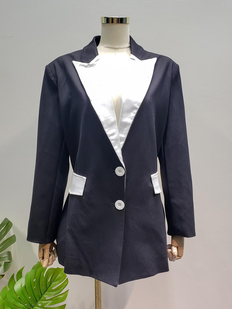 Black and white contrast color lapel tie Slim single-breasted business casual women' blazer, As pic
Black and white contrast color lapel tie Slim single-breasted business casual women' blazer, As pic