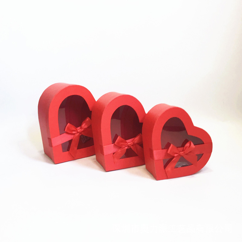 w7404-Heart-shaped window flower gift box three-piece set Yongsheng flower box packaging gift with hand
w7404-Heart-shaped window flower gift box three-piece set Yongsheng flower box packaging gift with hand