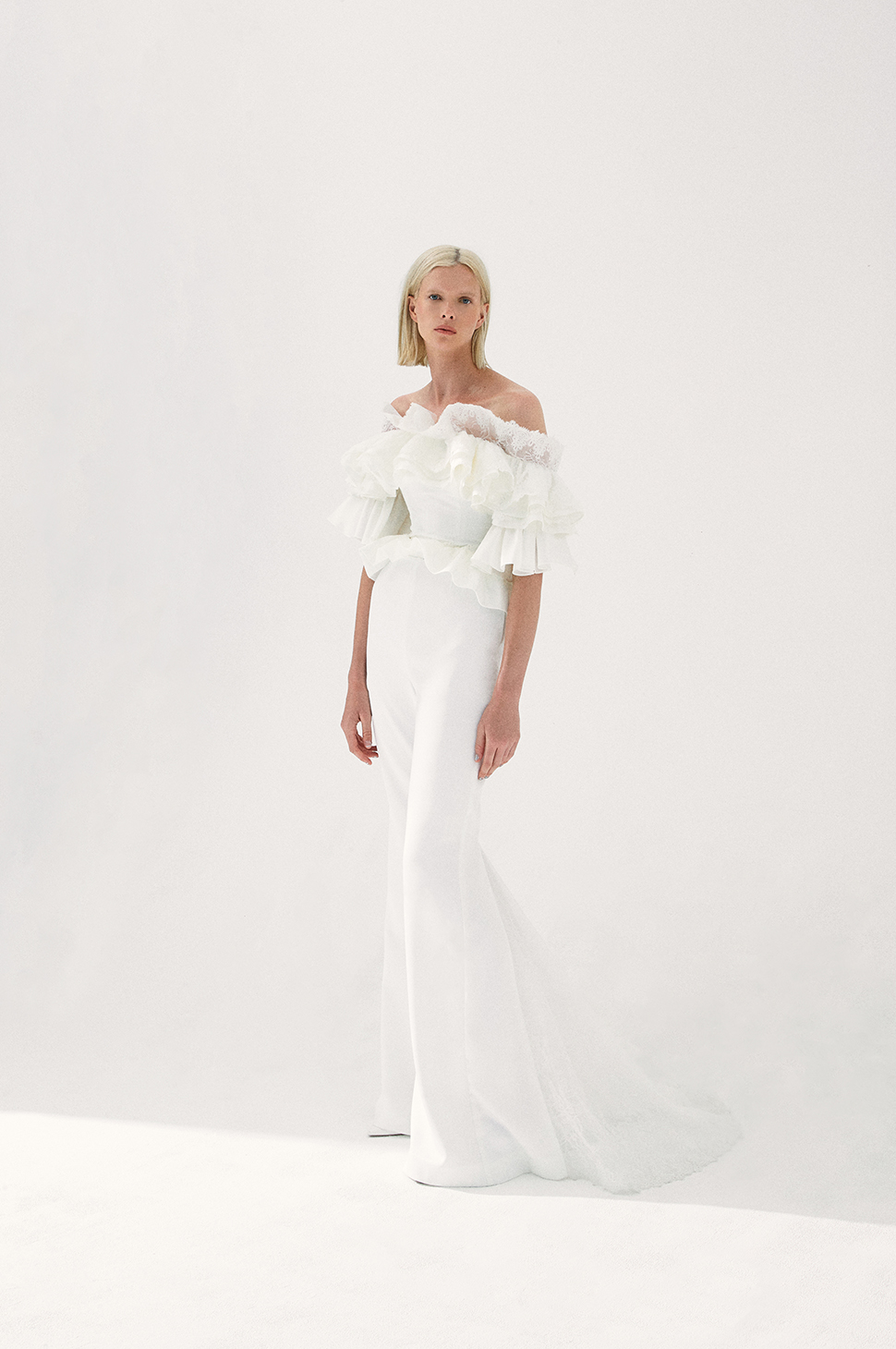 Modest Sebastienluke Jumpsuits Wedding Pants Off Shoulder Short Sleeve Satin White Ruched Wedding Gowns Sweep Train robe de mariée