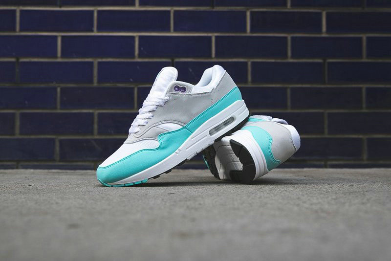Ship With Box 1 Anniversary Aqua Purple Man Designer Casual Shoes New Comfort 87s White Aqua Neutral Grey Black Woman Sneakers Good Quality
Ship With Box 1 Anniversary Aqua Purple Man Designer Casual Shoes New Comfort 87s White Aqua Neutral Grey Black Woman Sneakers Good Quality