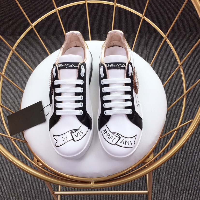 2021 Men Women Casual Shoes Designer Red Bottom Studded Spikes Fashion Insider Sneakers Black Red White Leather High Boots size35-45, 02
2021 Men Women Casual Shoes Designer Red Bottom Studded Spikes Fashion Insider Sneakers Black Red White Leather High Boots size35-45, 02
